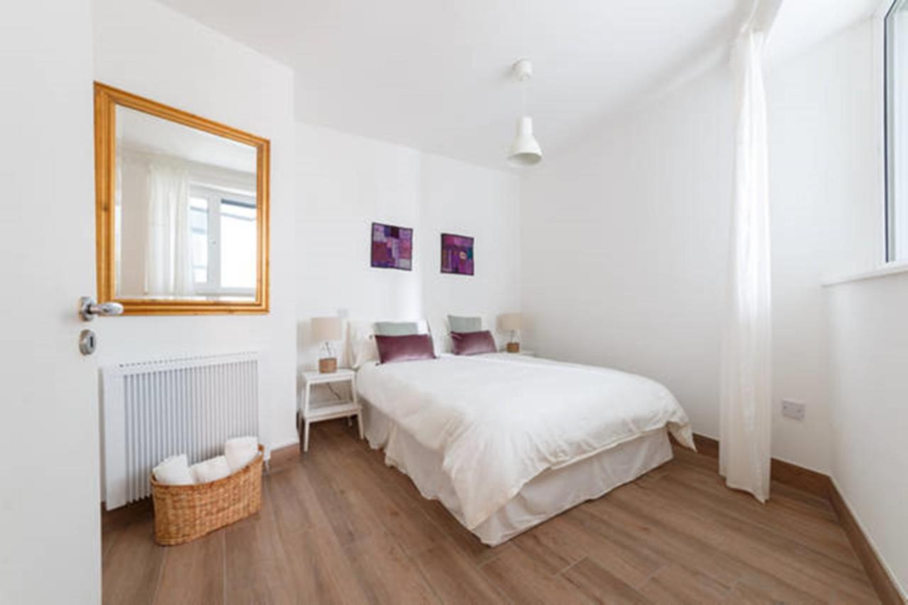 Stylish Soundproof Temple Bar Square Apartment ดับลิน ภายนอก รูปภาพ